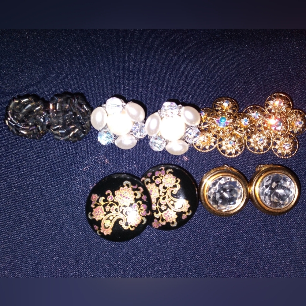 Vintage Clip Earring  5 Pairs
